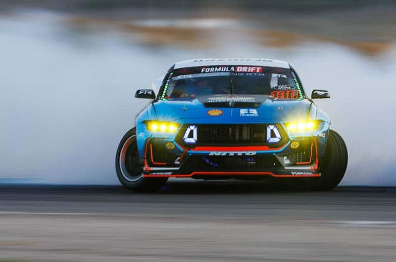 Mustang drifting