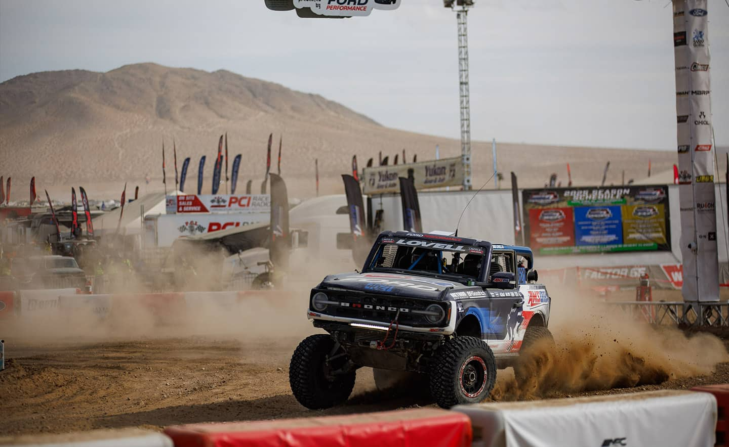 Bronco 4600 Competing at King of the Hammers