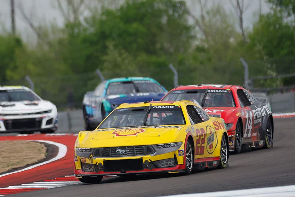 Multiple Stock Cars racing