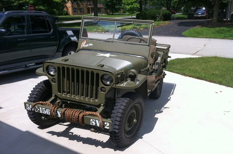 Front profile of 1942 Ford GPW Jeep