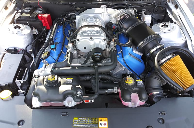 Engine bay of 2014 GT500