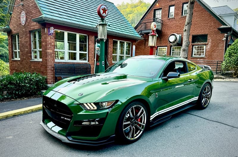 22 shelby gt500  mustang