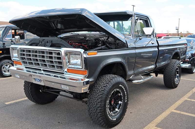 1980s Ford Pickup lifted
