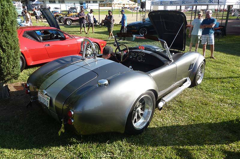 Shelby Cobra from rear