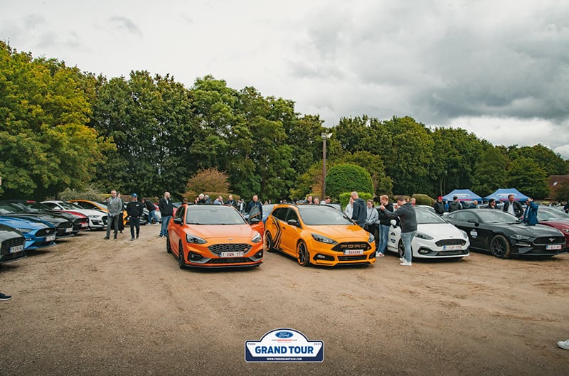 Group of ford focus vehicles