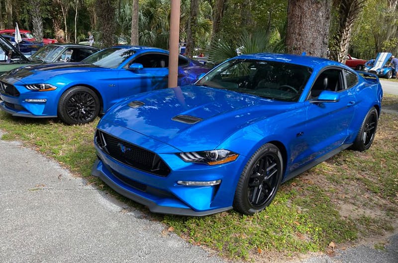 Blue Ford Mustang S550