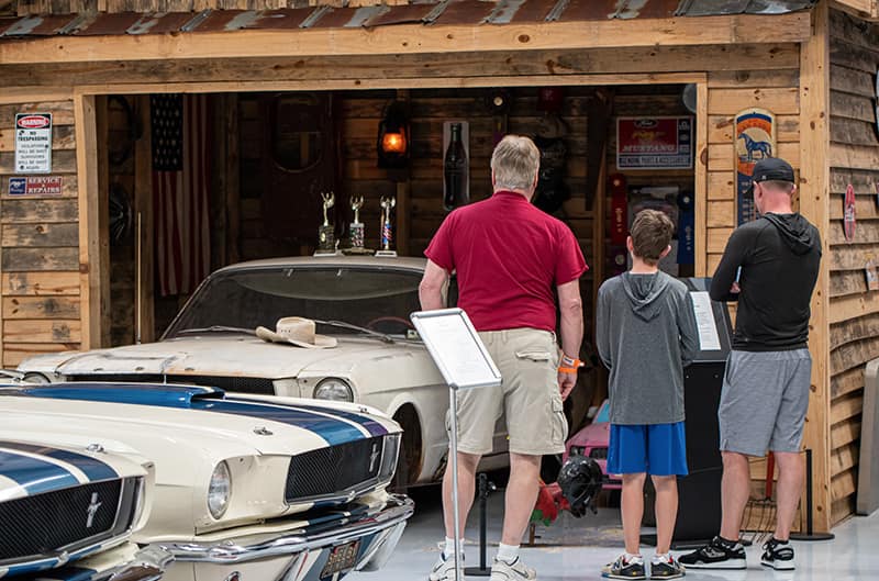 inside the mustang owners museum