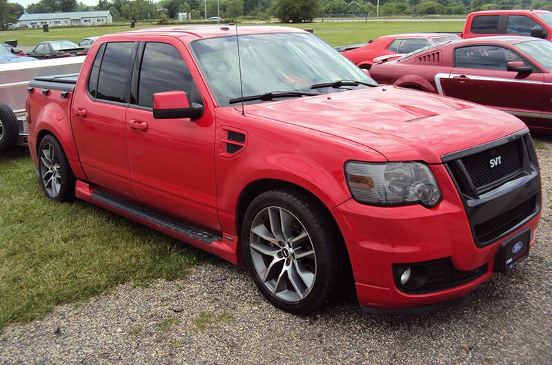 Red Ford Explorer pickup