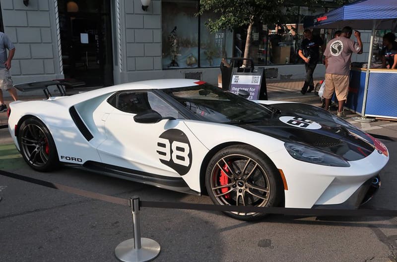 Ford GT number 98 in white and carbon