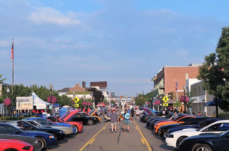 Overview photo of Mustang alley in the afternoon