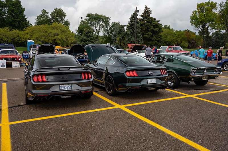 Two S550 mustang and 1968 bullitt style mustang