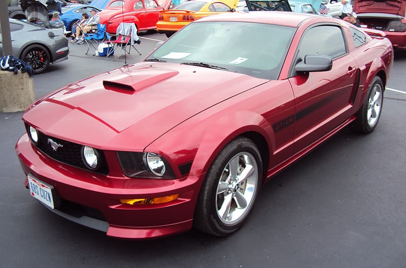 Red S197 Mustang