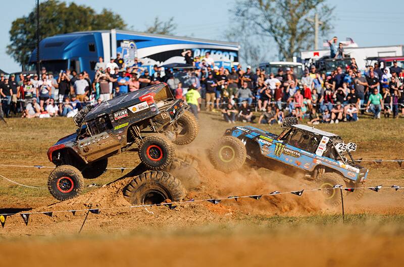 Broncos on offroad track