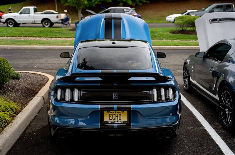 Rear end photo of GT350 Mustang