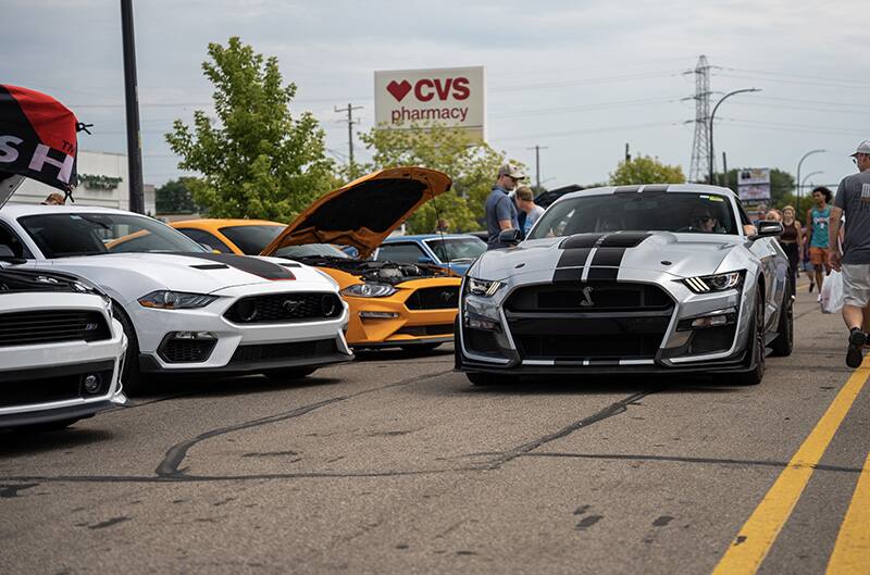 GT500 rolling into show