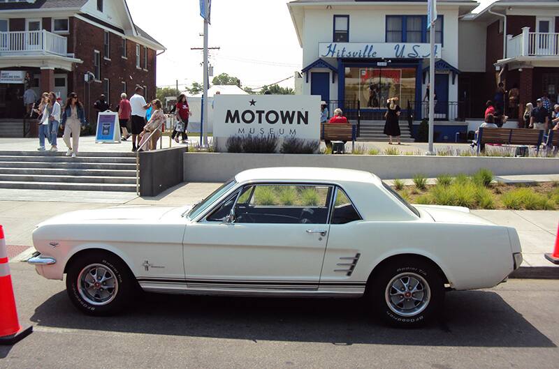 White Mustang first generation