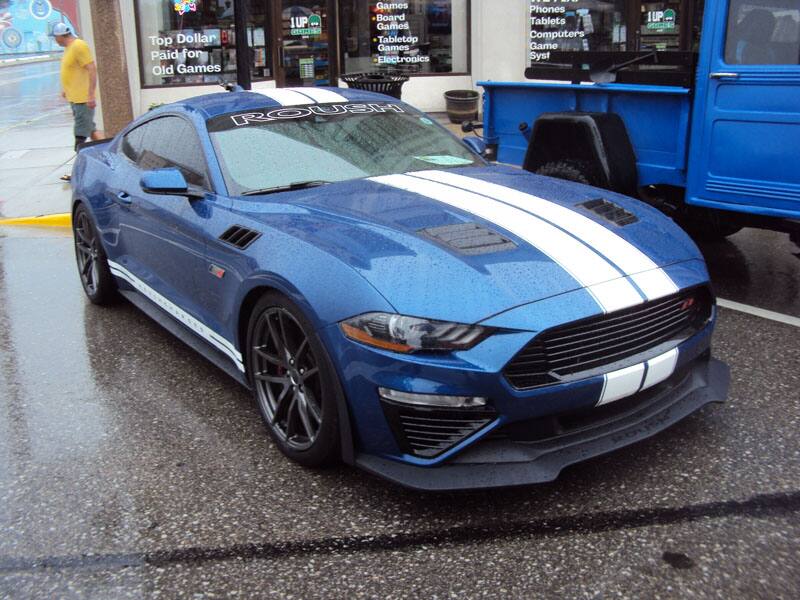 Blue S550 Mustang with white Stripes