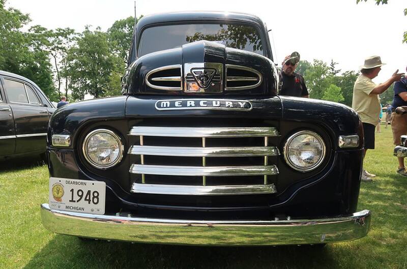 Front end of Ford truck