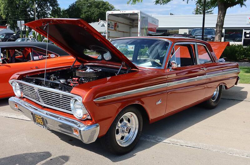 Red Galaxie with hood open