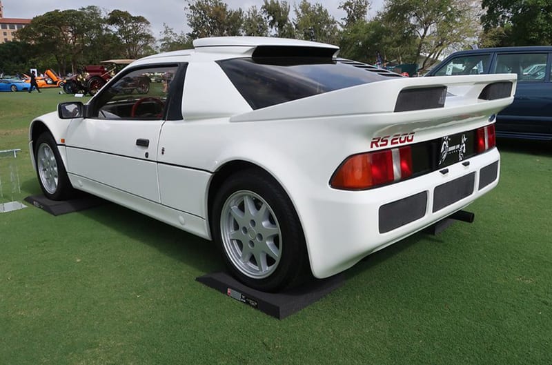 RS200 in white