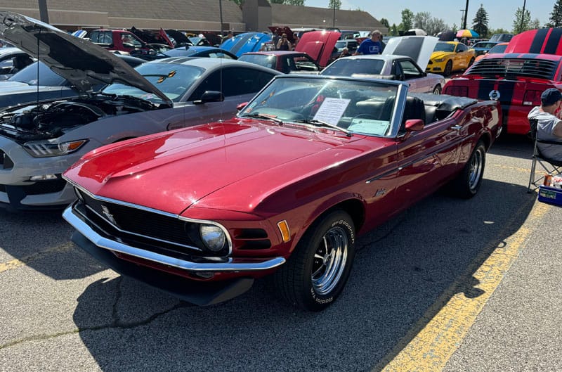 red convertible mustang
