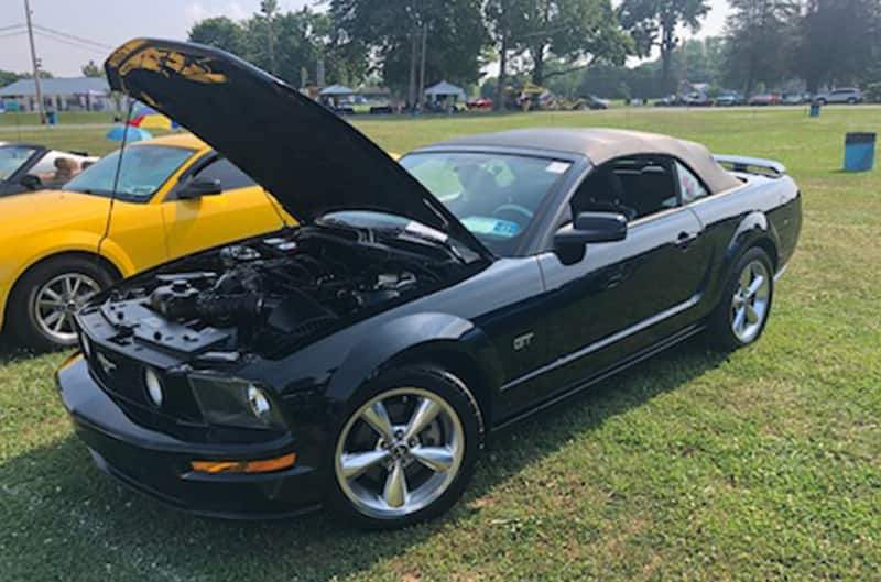 Black S197 Mustang