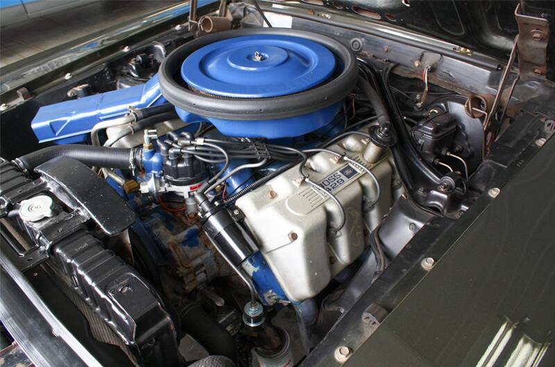 Close up of Boss 302 engine