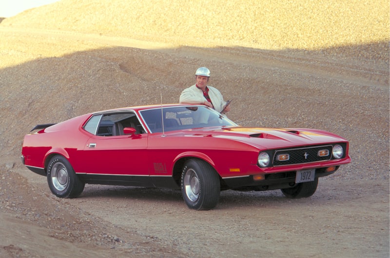 Profile of red Mach 1 on sand desert