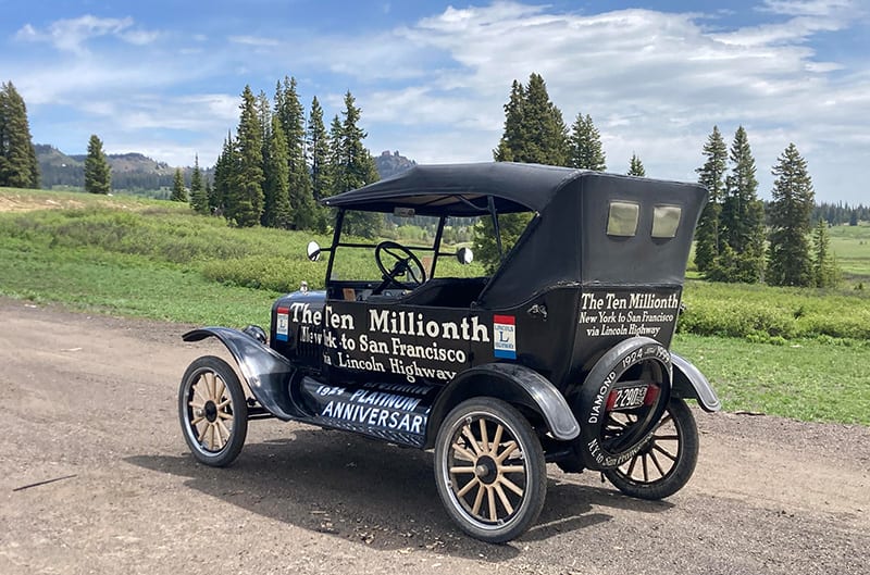 Model t in scenic enviroment