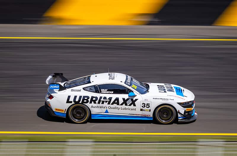 Lubrimaxx Mustang GT4 on track