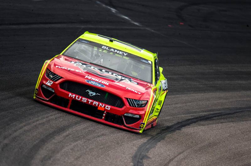 Blaney Mustang on the track