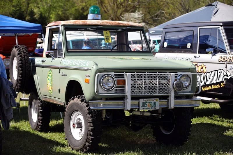 WE DIG UP MORE COOL BRONCO PHOTOS FROM SUPER CELEBRATION