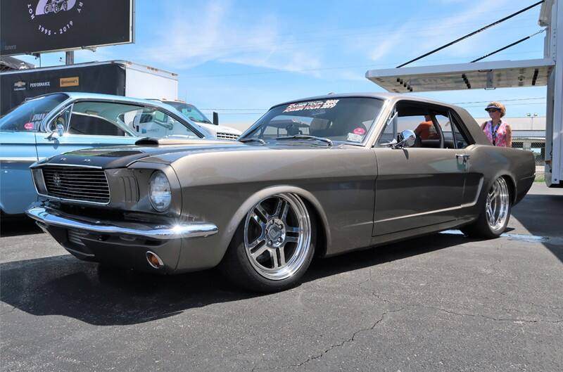 Cruisers Flex Ford Muscle During Last Stop Of Hot Rod Power Tour