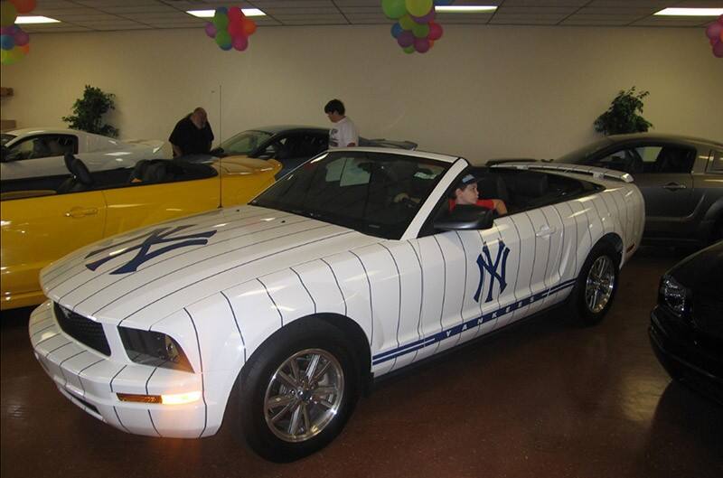 2005 Yankees Edition Mustang