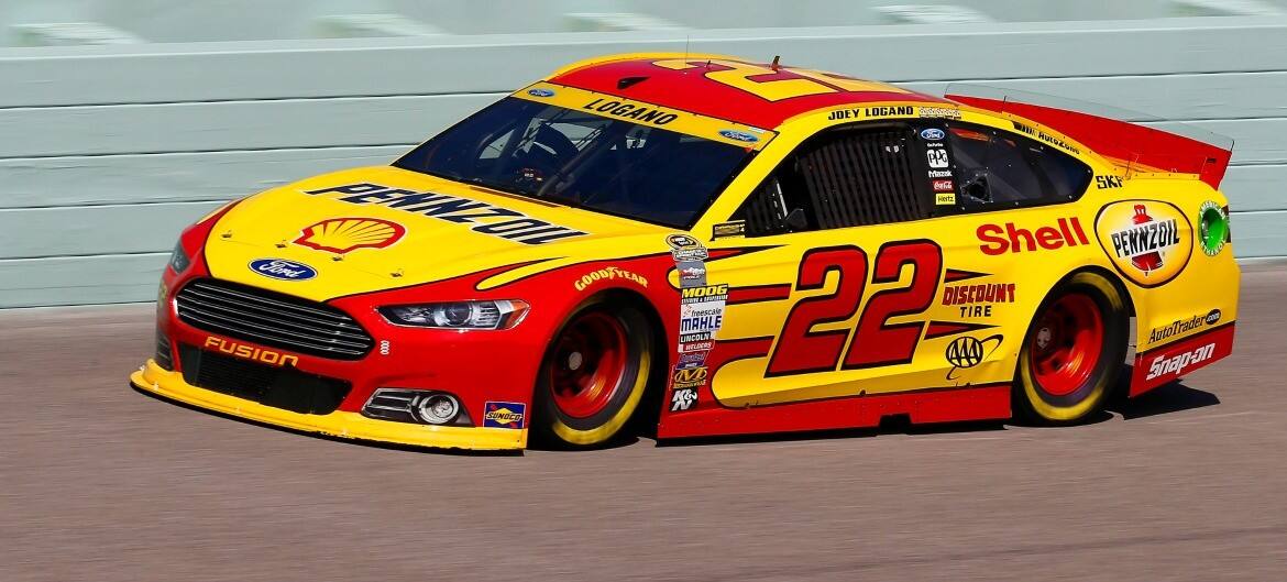 Tough Break Ends Logano S Championship Hopes In Homestead