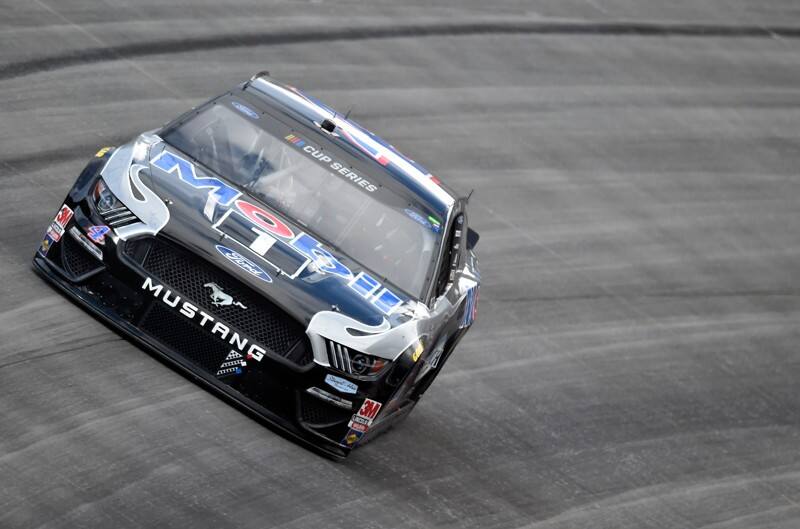 Kevin Harvick Gives Ford Win 700 In Nascar Cup Series